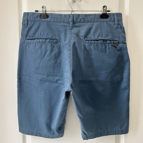 Volcom Men's Flat Front Chino Shorts Casual Blue Size 32 - Picture 3 of 16